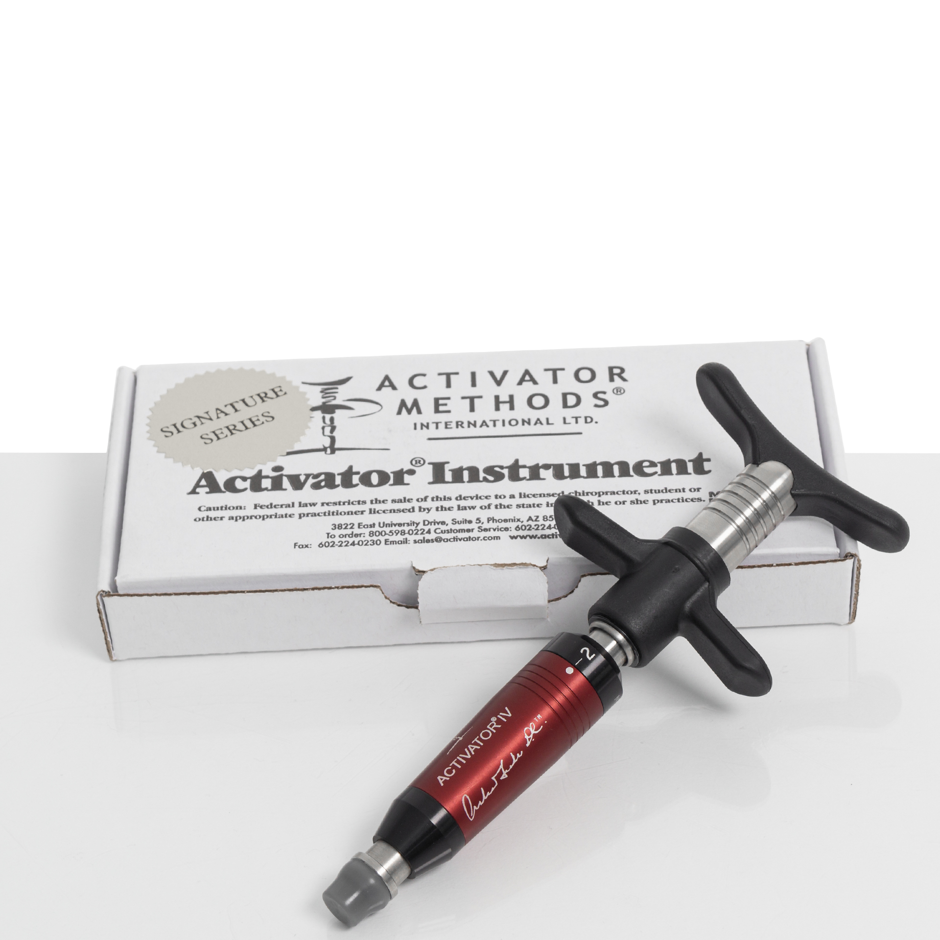 Activator IV im originalen Rot, abgebildet auf dem Karton